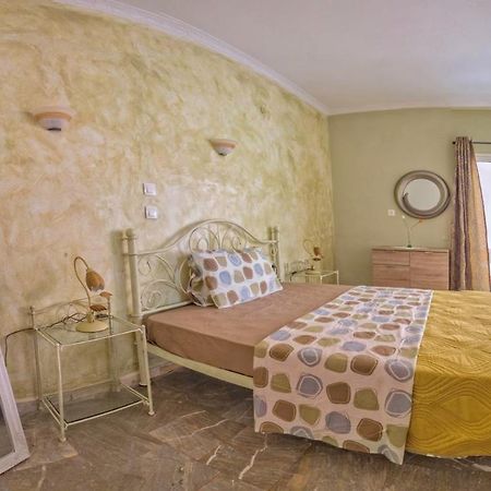 Efi Apartments Agios Gordios  Extérieur photo
