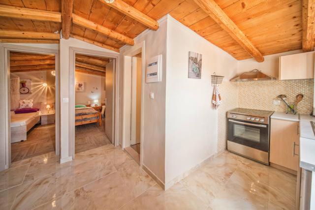 Efi Apartments Agios Gordios  Extérieur photo