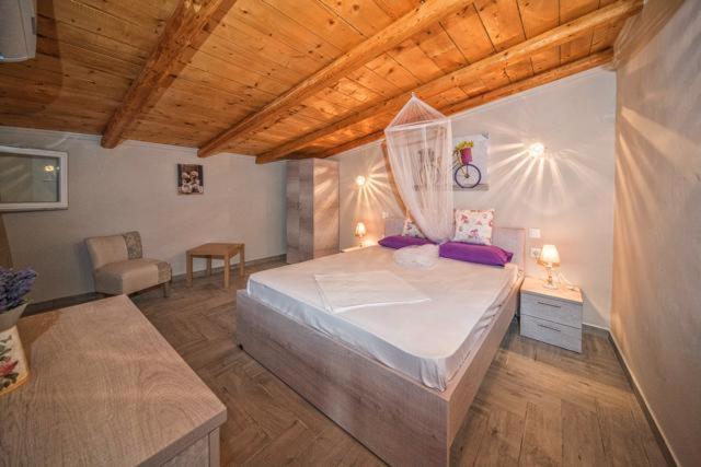 Efi Apartments Agios Gordios  Extérieur photo