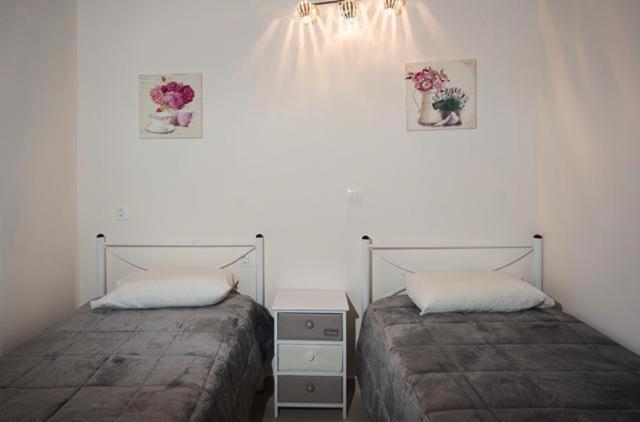 Efi Apartments Agios Gordios  Extérieur photo